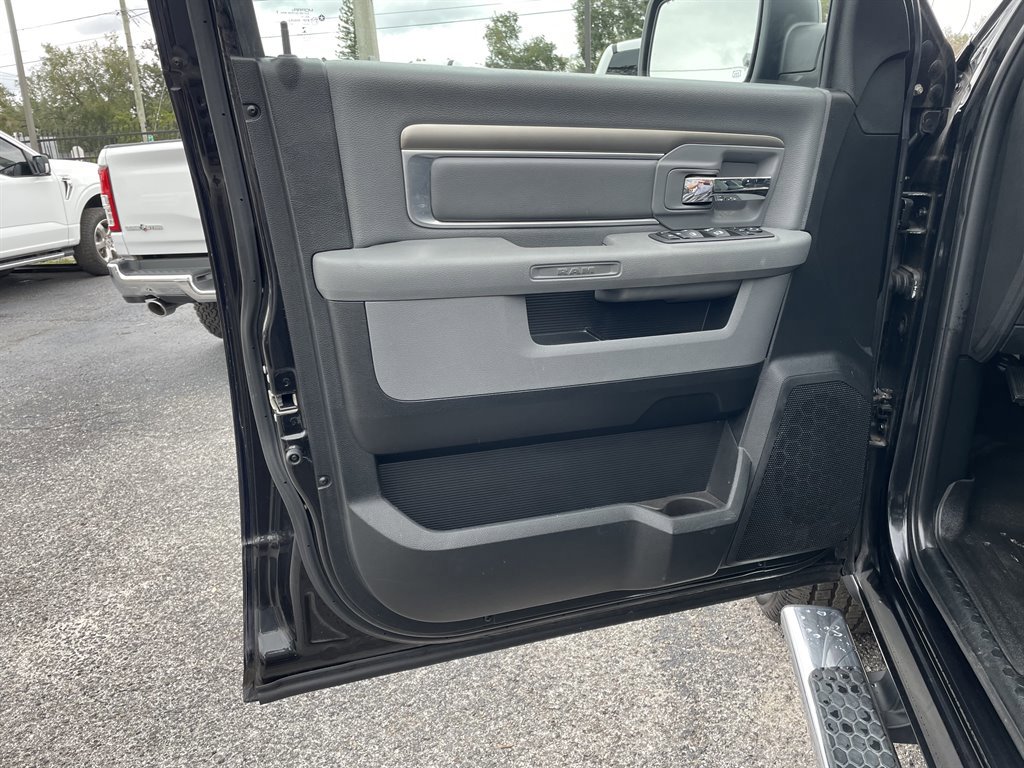 Used 2018 RAM 1500 Big Horn RWD image 25