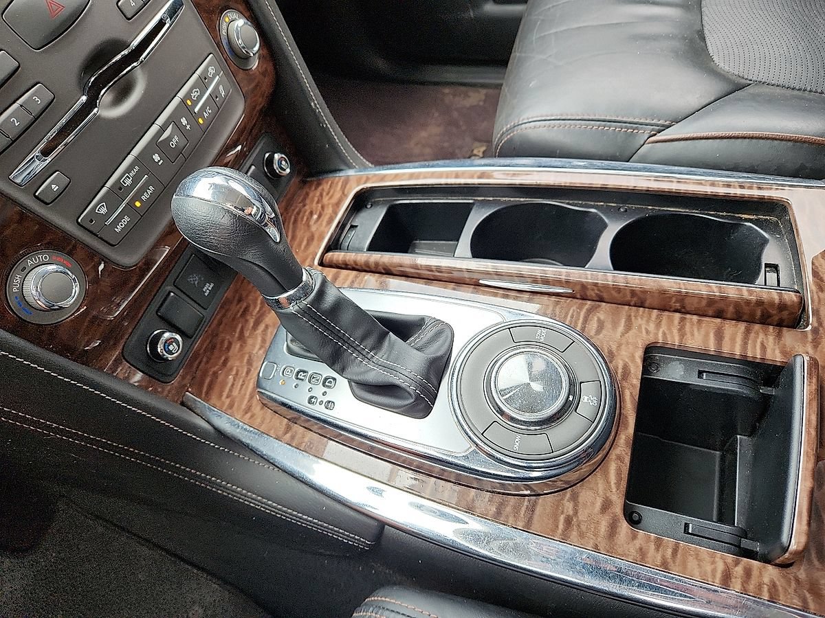 Used 2018 Nissan Armada Platinum w/ Captain Seat Package RWD image 12