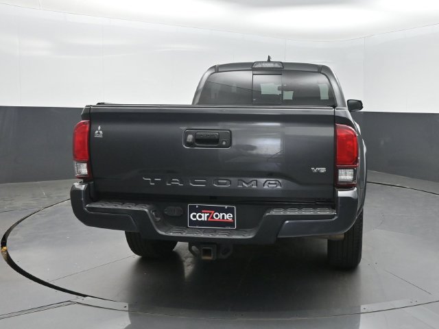 Used 2019 Toyota Tacoma TRD Sport AWD/4WD image 27