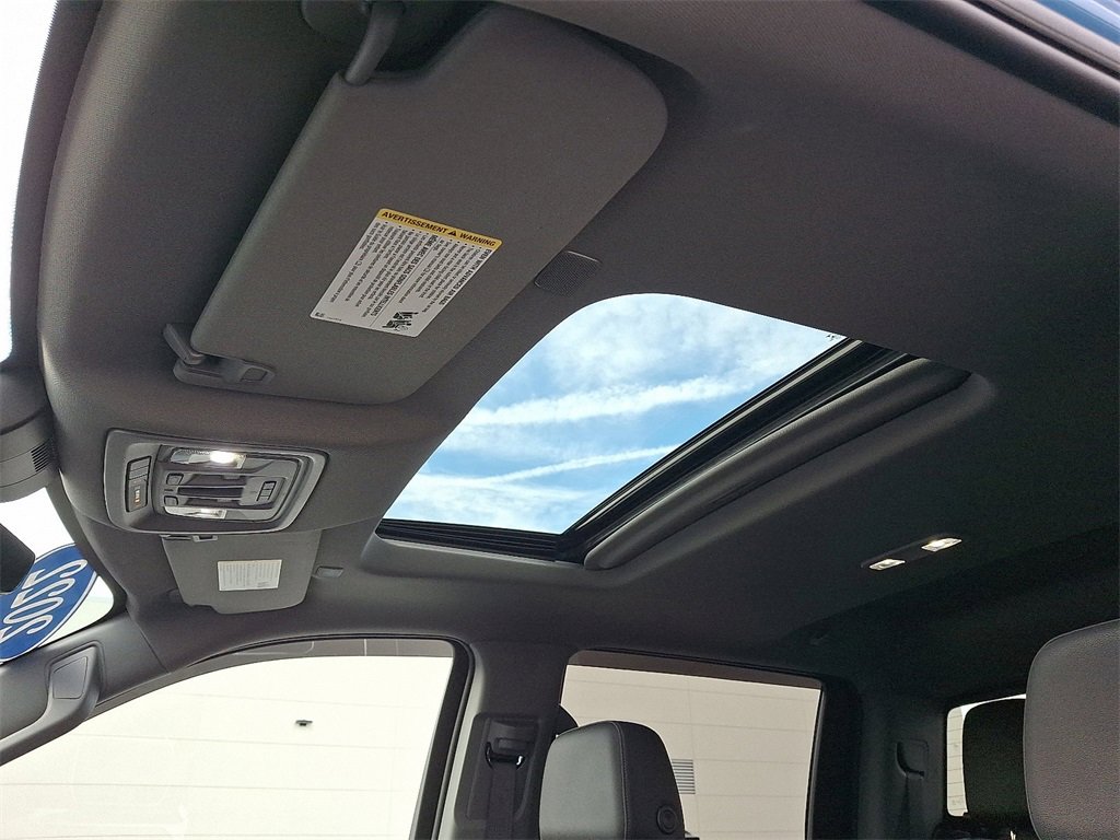 Used 2022 Chevrolet Silverado 1500 LTZ w/ LTZ Premium Package image 17