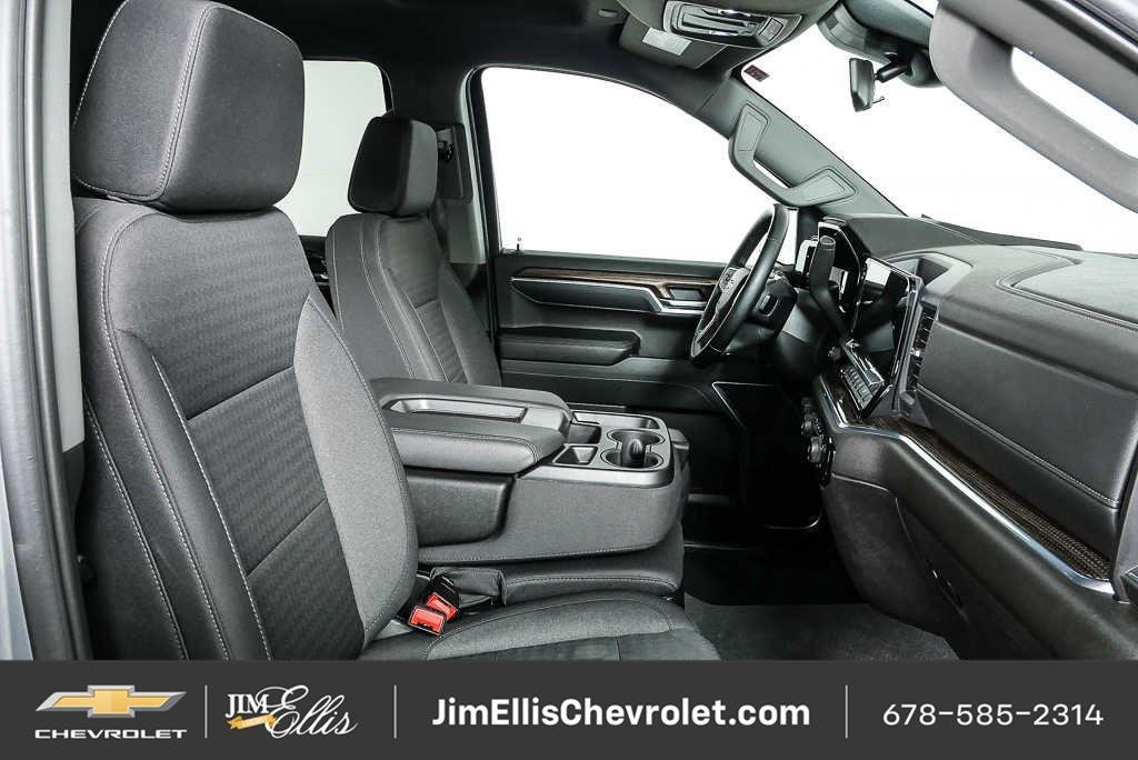 Certified 2025 Chevrolet Silverado 1500 LT AWD/4WD image 24