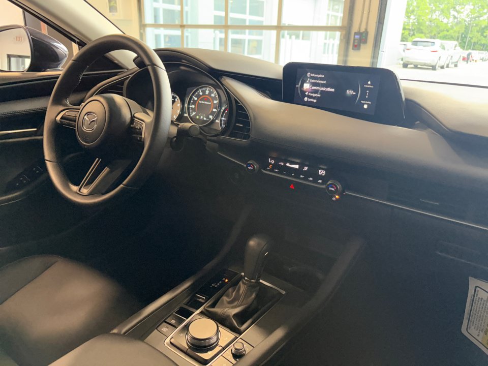 Certified 2026 MAZDA MAZDA3 s Sport FWD image 28