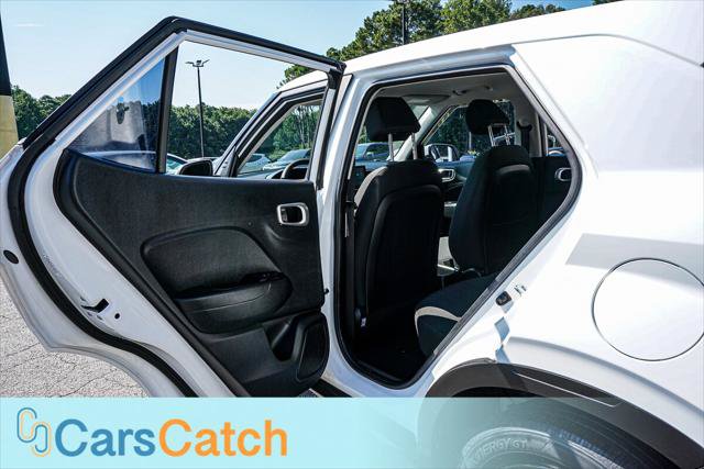 Used 2022 Hyundai Venue SE FWD image 33
