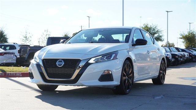 Used 2020 Nissan Altima 2.5 SR image 3