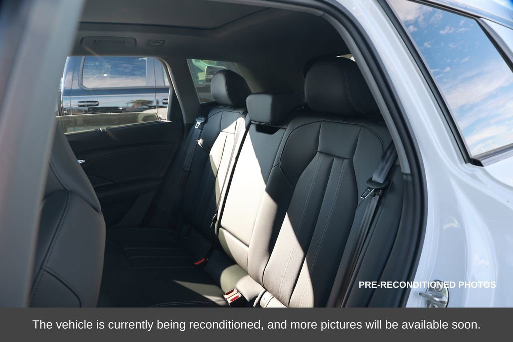 Used 2025 Audi Q6 e-tron Premium Plus w/ Premium Plus image 12