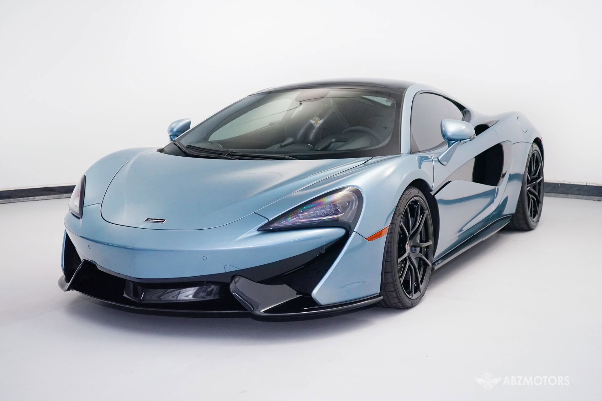 Used 2018 McLaren 570S image 2