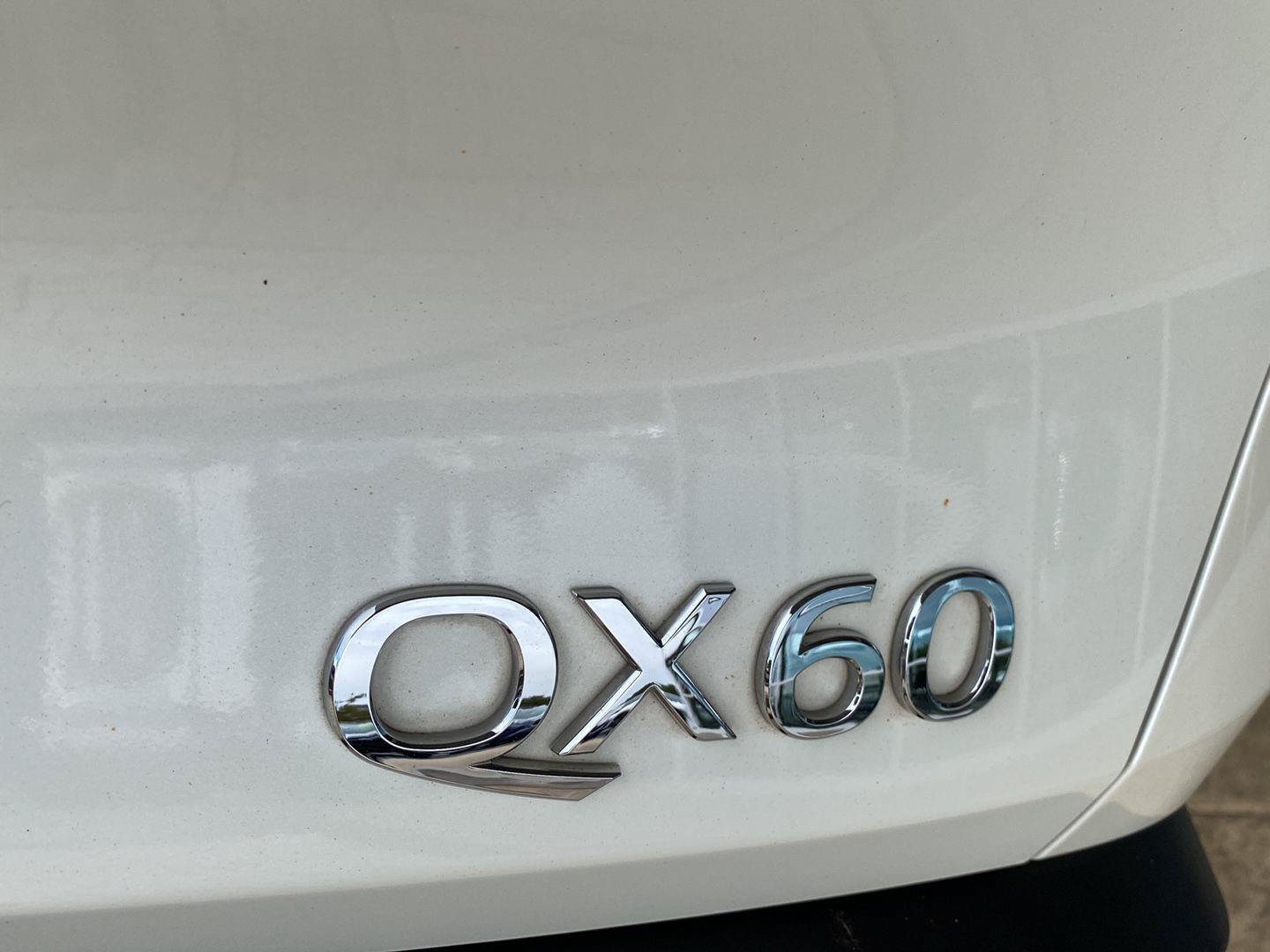 Used 2024 INFINITI QX60 Luxe AWD/4WD image 9