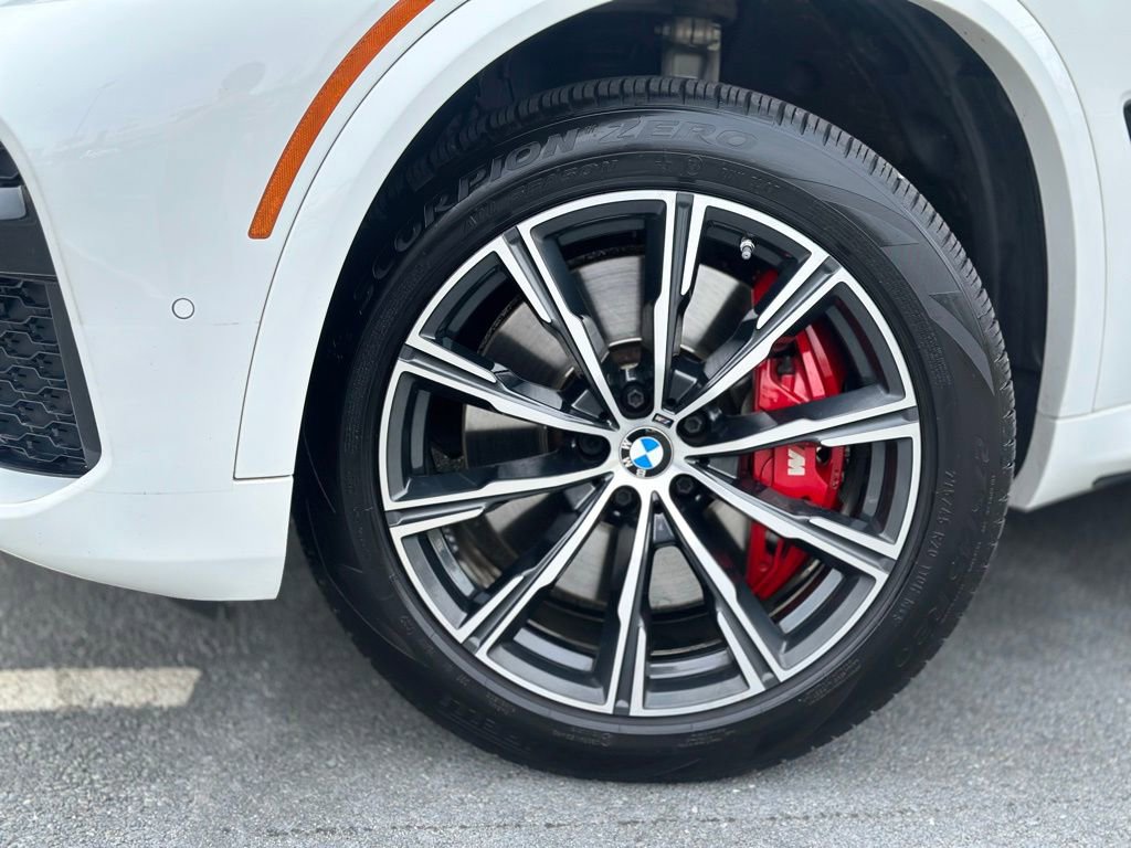 Used 2023 BMW X5 M50i w/ Executive Package AWD/4WD image 2