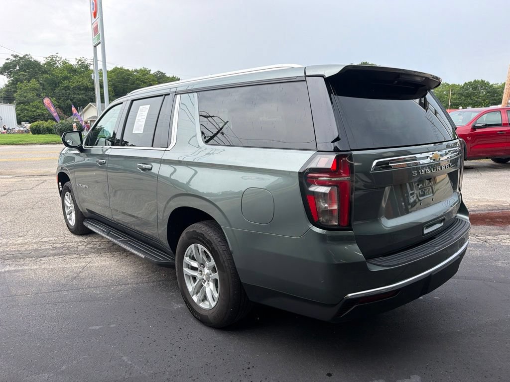 Used 2024 Chevrolet Suburban LT AWD/4WD image 8