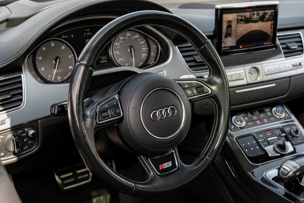 Used 2016 Audi S8 w/ Driver Assistance Package AWD/4WD image 12