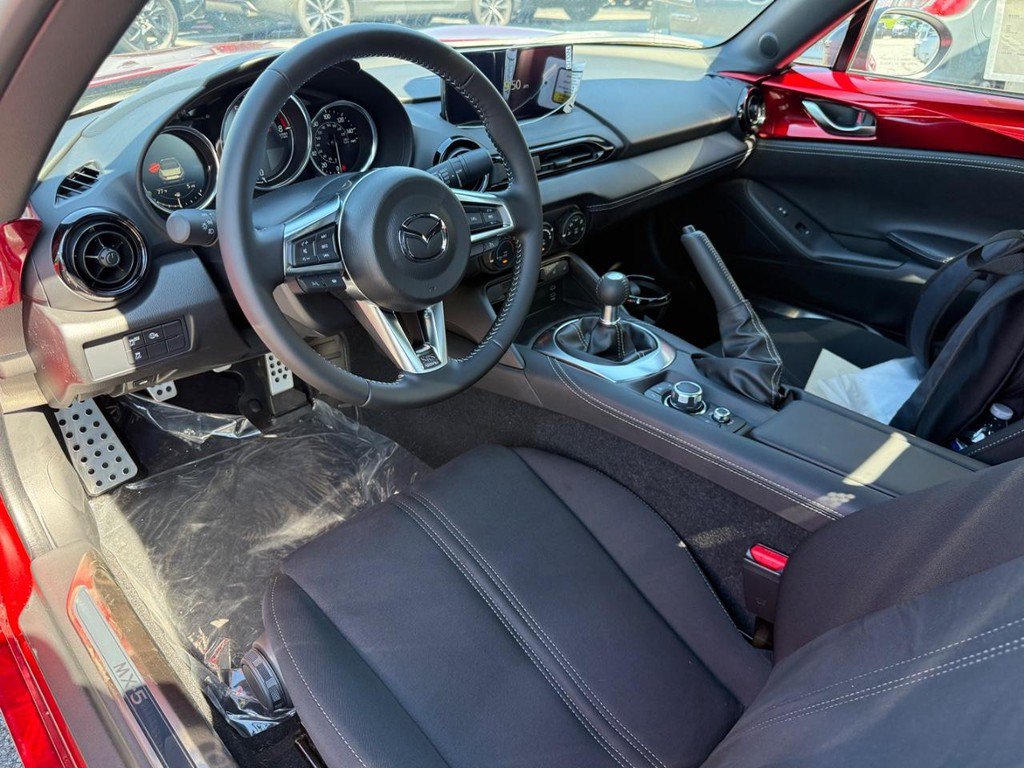 New 2026 MAZDA MX-5 Miata Club w/ Interior Package RWD image 5