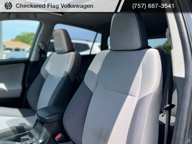 Used 2014 Toyota RAV4 XLE FWD image 21
