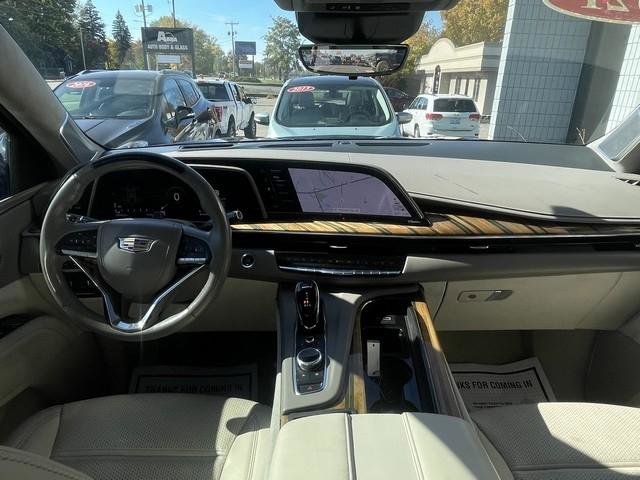 Used 2021 Cadillac Escalade ESV Premium Luxury Platinum image 31