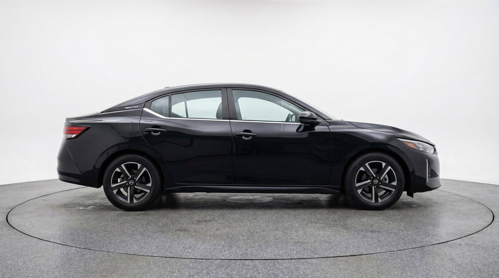 Used 2025 Nissan Sentra SV FWD image 11