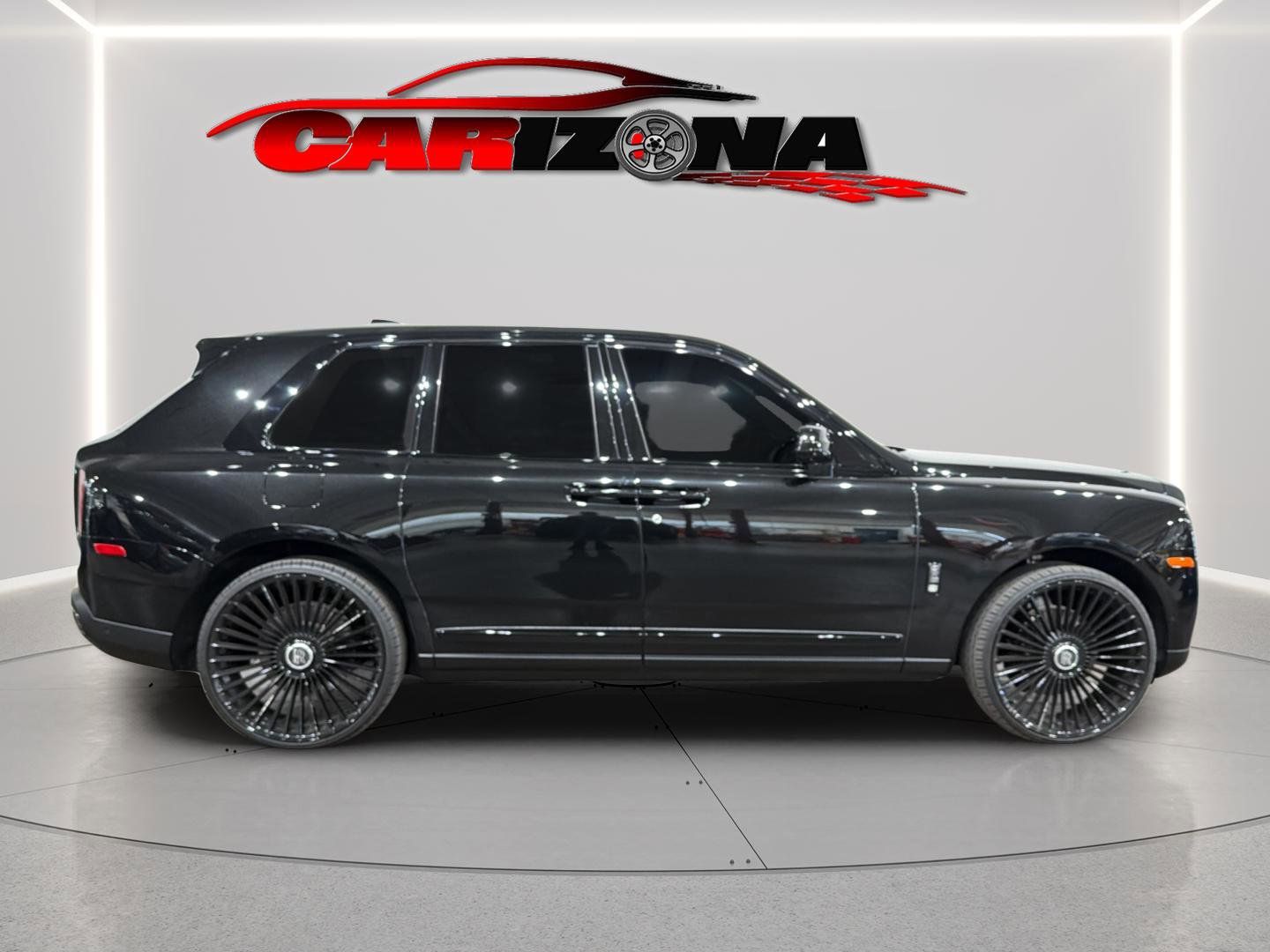Used 2022 Rolls-Royce Cullinan Black Badge w/ Dark Exterior Package image 3