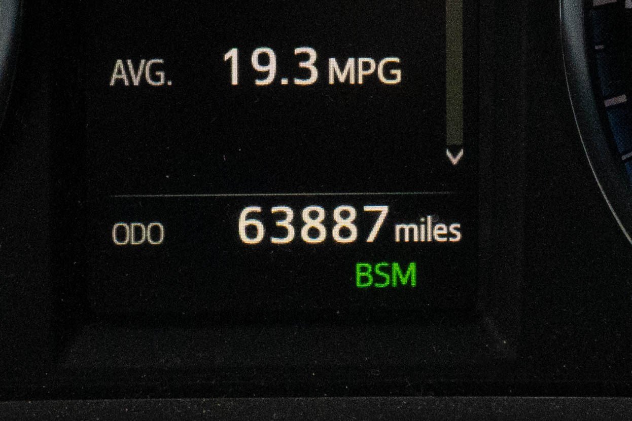 Used 2018 Toyota RAV4 Limited image 22