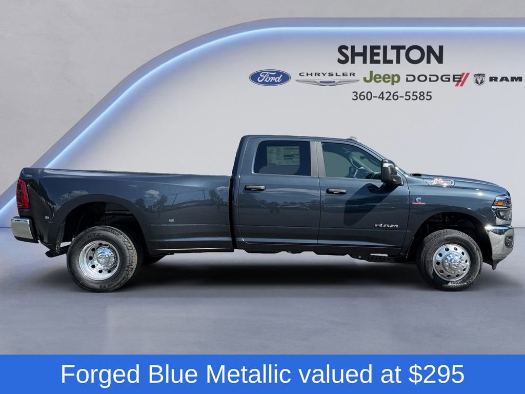 New 2026 RAM 3500 Big Horn AWD/4WD image 7