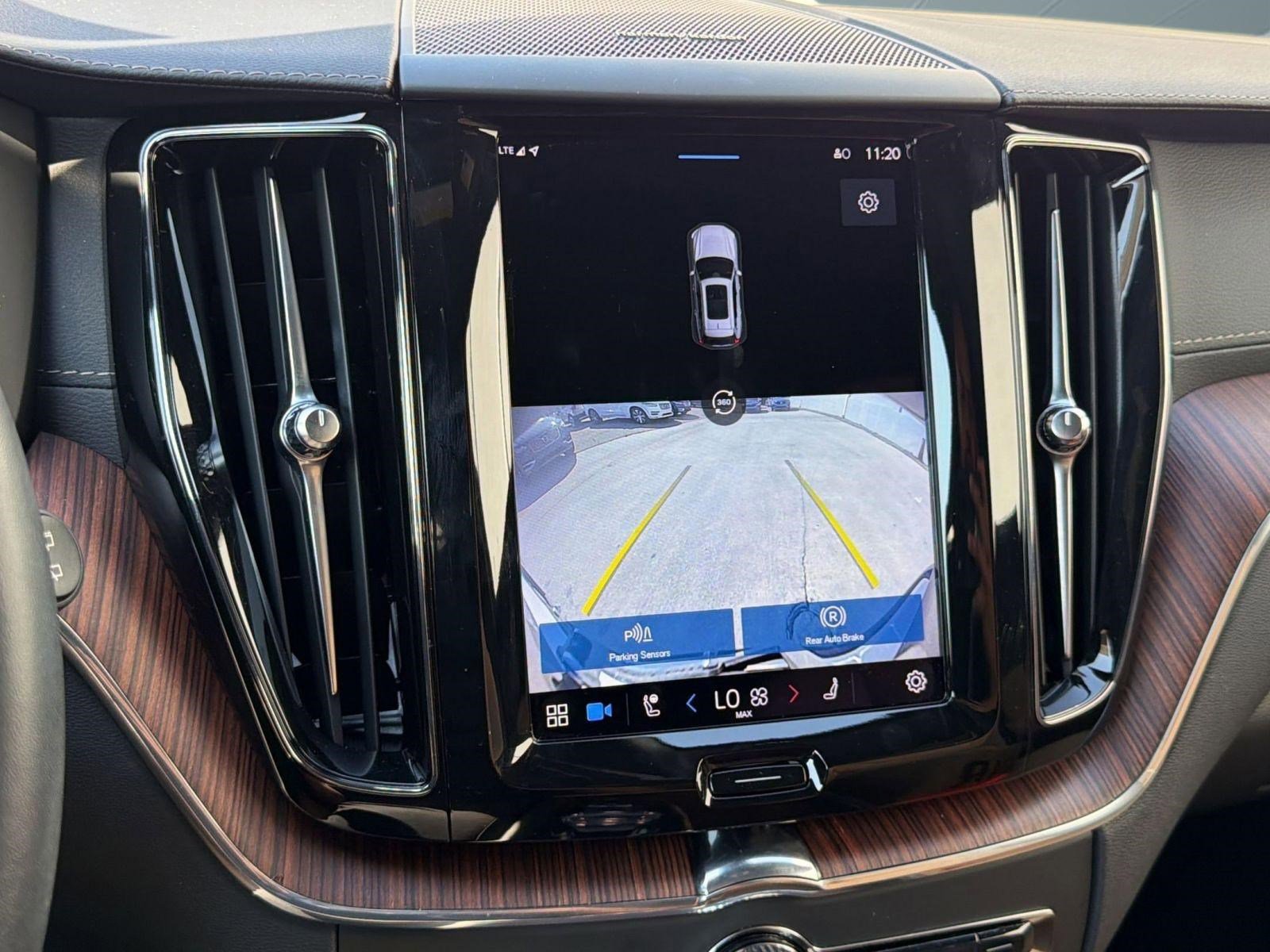 Used 2023 Volvo XC60 B5 Ultimate w/ Climate Package image 25