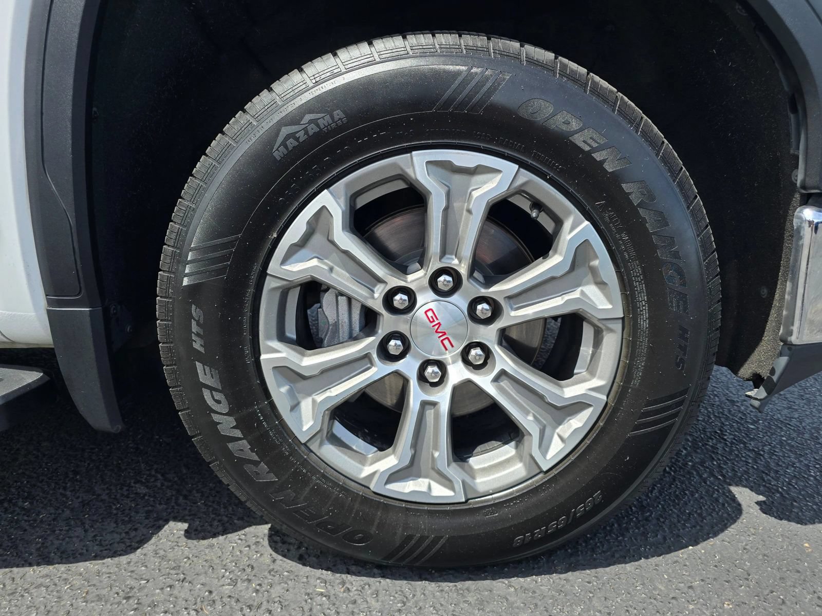 Used 2020 GMC Sierra 1500 SLT w/ Driver Alert Package II AWD/4WD image 9
