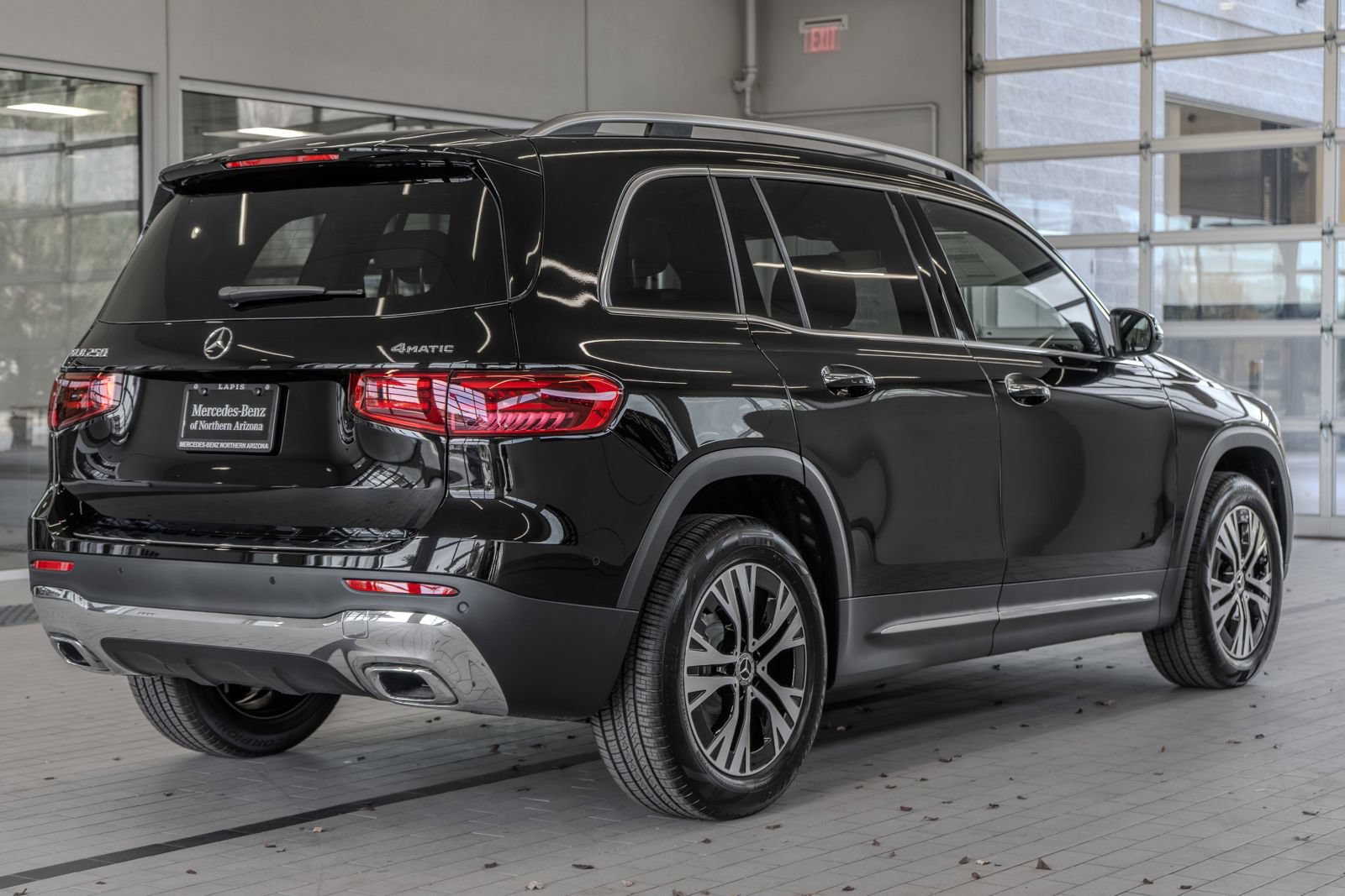 Used 2026 Mercedes-Benz GLB 250 4MATIC image 29