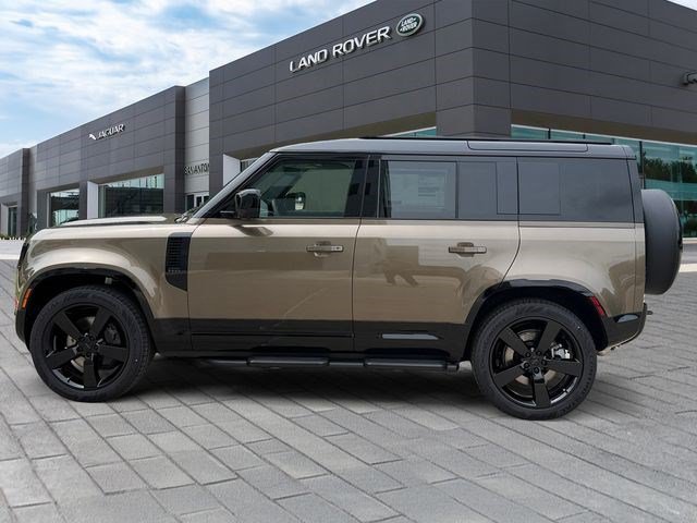 New 2026 Land Rover Defender 110 X-Dynamic SE AWD/4WD image 2
