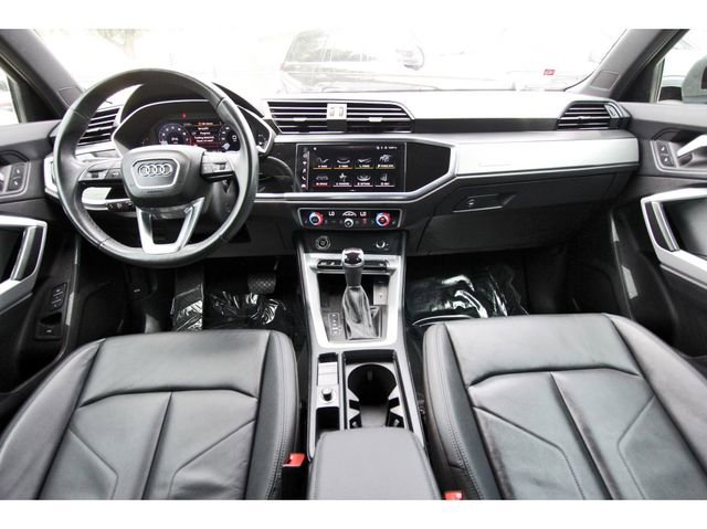 Used 2024 Audi Q3 2.0T Premium Plus w/ Premium Plus Package AWD/4WD image 8