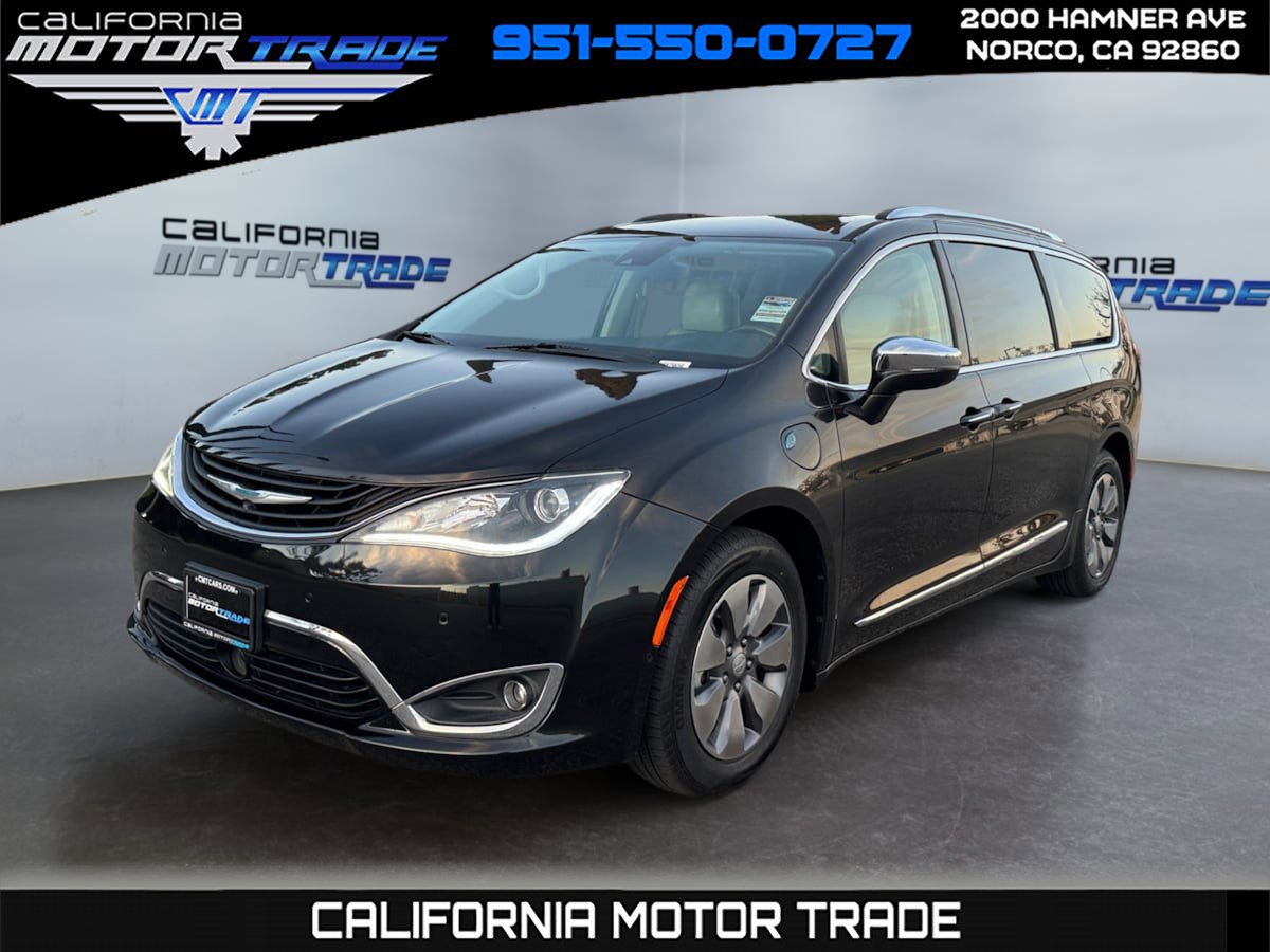 Used 2017 Chrysler Pacifica Platinum