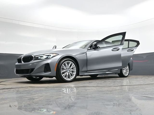Used 2023 BMW 330i Sedan w/ Driving Assistance Package image 47