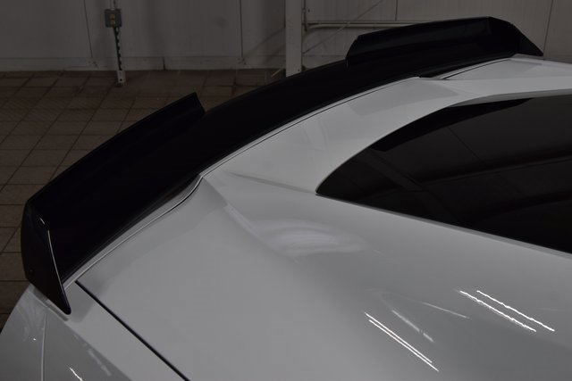 Used 2015 Chevrolet Corvette Z06 w/ 3LZ Preferred Equipment Group image 23