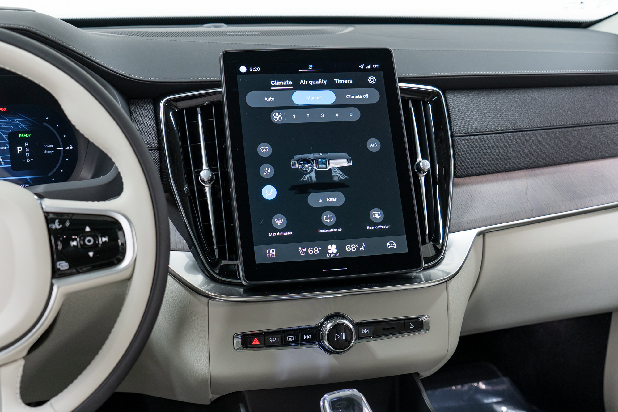 New 2026 Volvo XC90 T8 Ultra w/ Protection Package Premier image 19