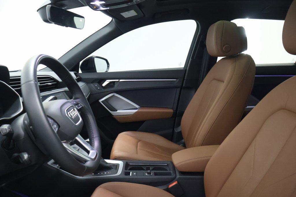 Used 2024 Audi Q3 2.0T Premium Plus w/ Premium Plus Package image 13