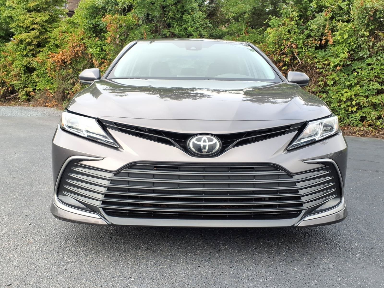 Used 2023 Toyota Camry LE FWD image 10