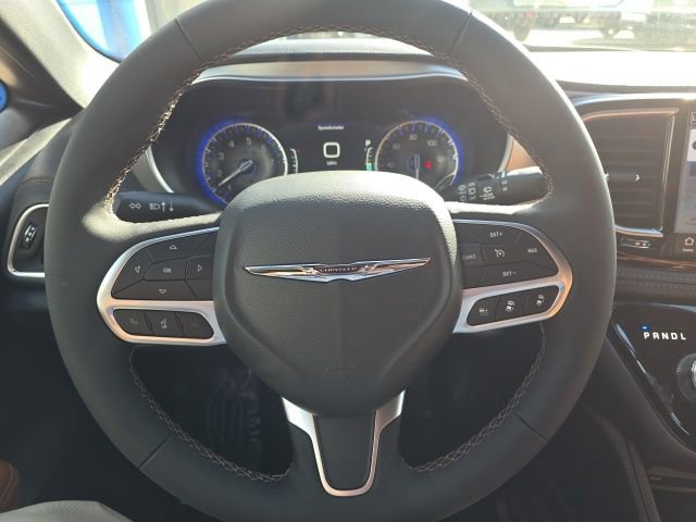 New 2026 Chrysler Pacifica Pinnacle w/ Trailer Tow Group image 24