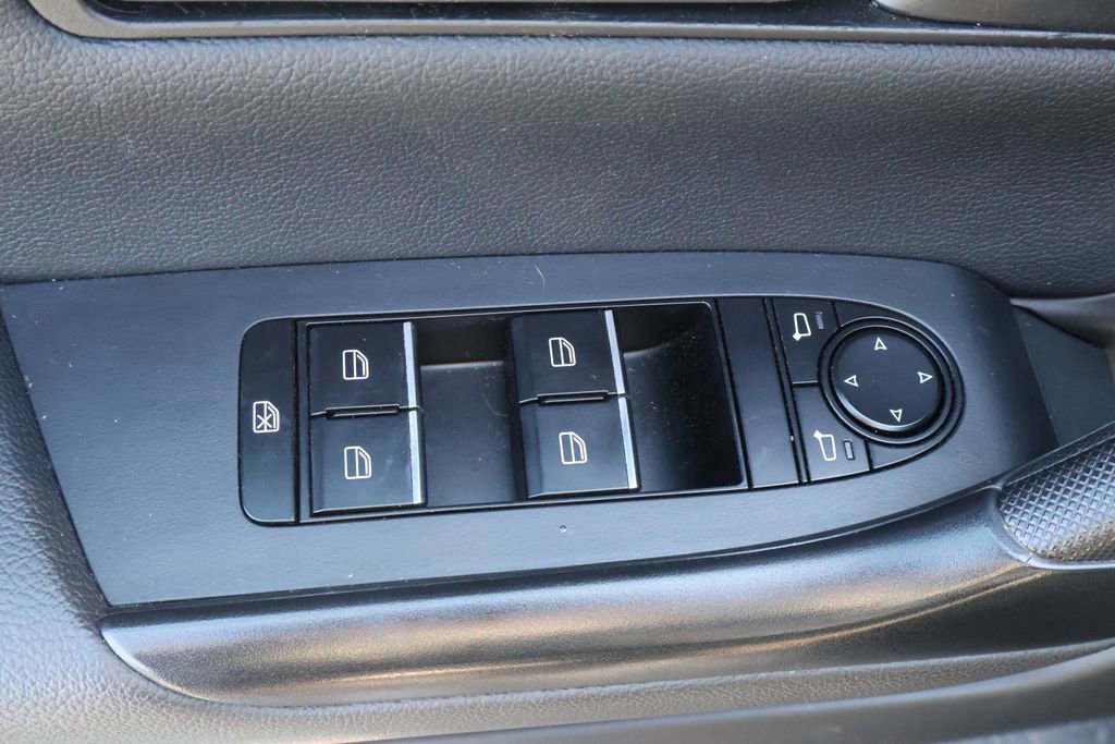 Used 2024 MAZDA CX-50 AWD 2.5 S w/ Preferred Package image 16