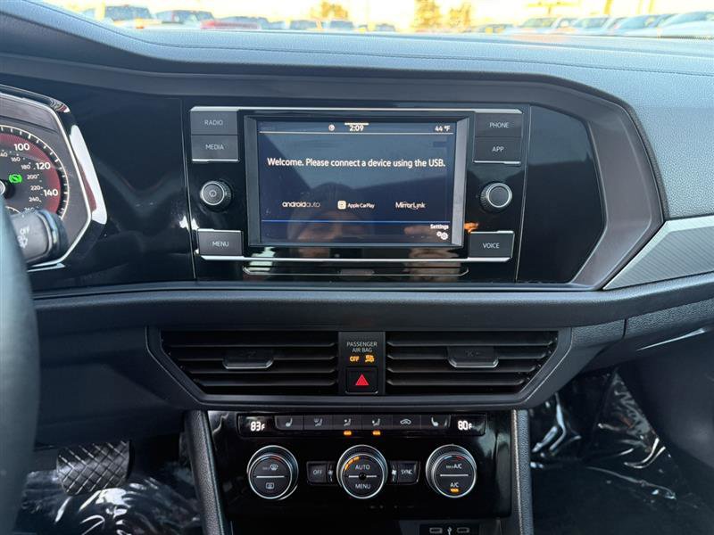 Used 2021 Volkswagen Jetta R-Line image 36