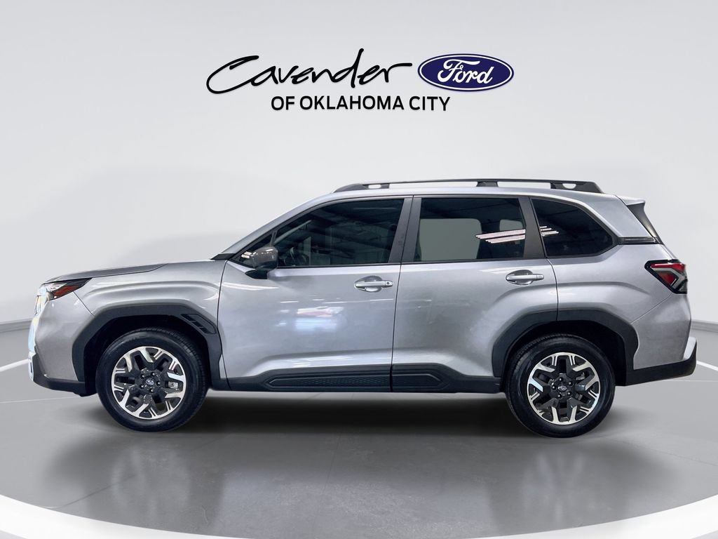 Used 2025 Subaru Forester Premium AWD/4WD image 5