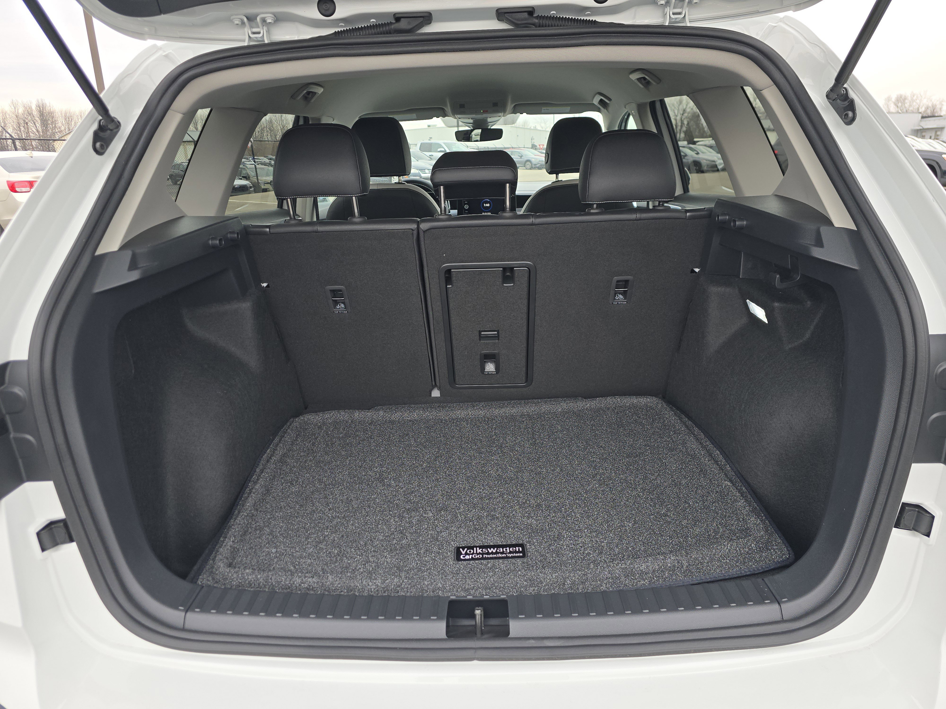 New 2026 Volkswagen Taos SE image 17