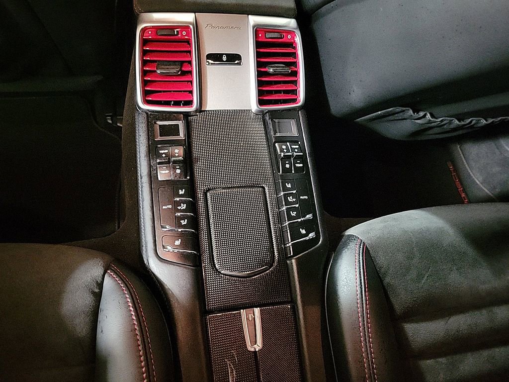 Used 2015 Porsche Panamera GTS image 16