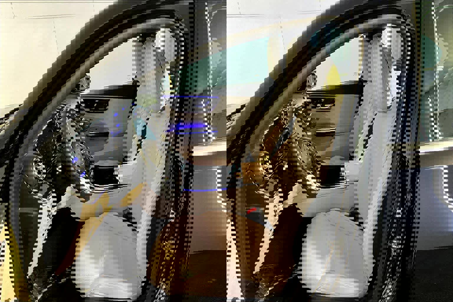 Used 2022 Mercedes-Benz C 300 4MATIC Sedan image 9