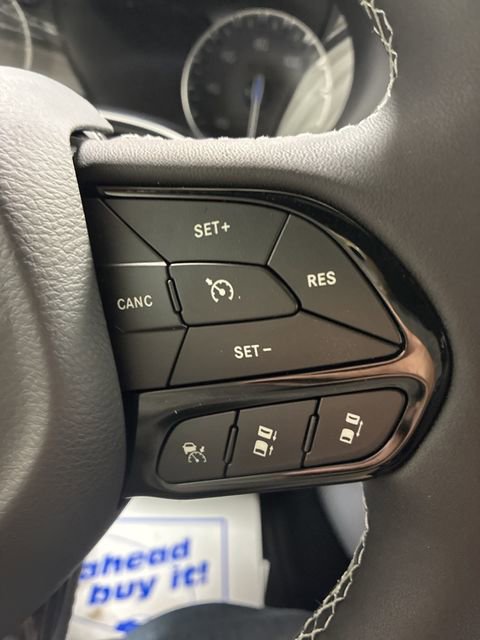 New 2026 Chrysler Pacifica Select w/ S Appearance Package image 15