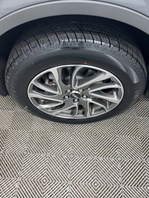 Certified 2022 Lincoln Corsair AWD w/ Equipment Group 101A image 7