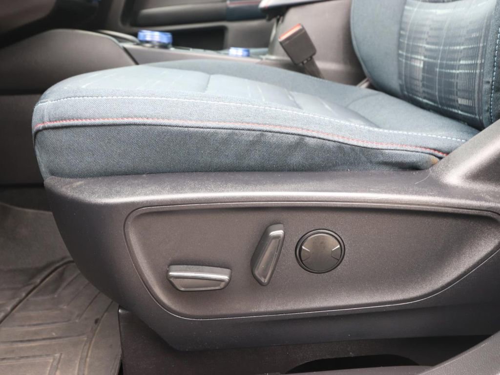 Used 2024 Ford Bronco Sport Heritage w/ Heritage Convenience Package image 18