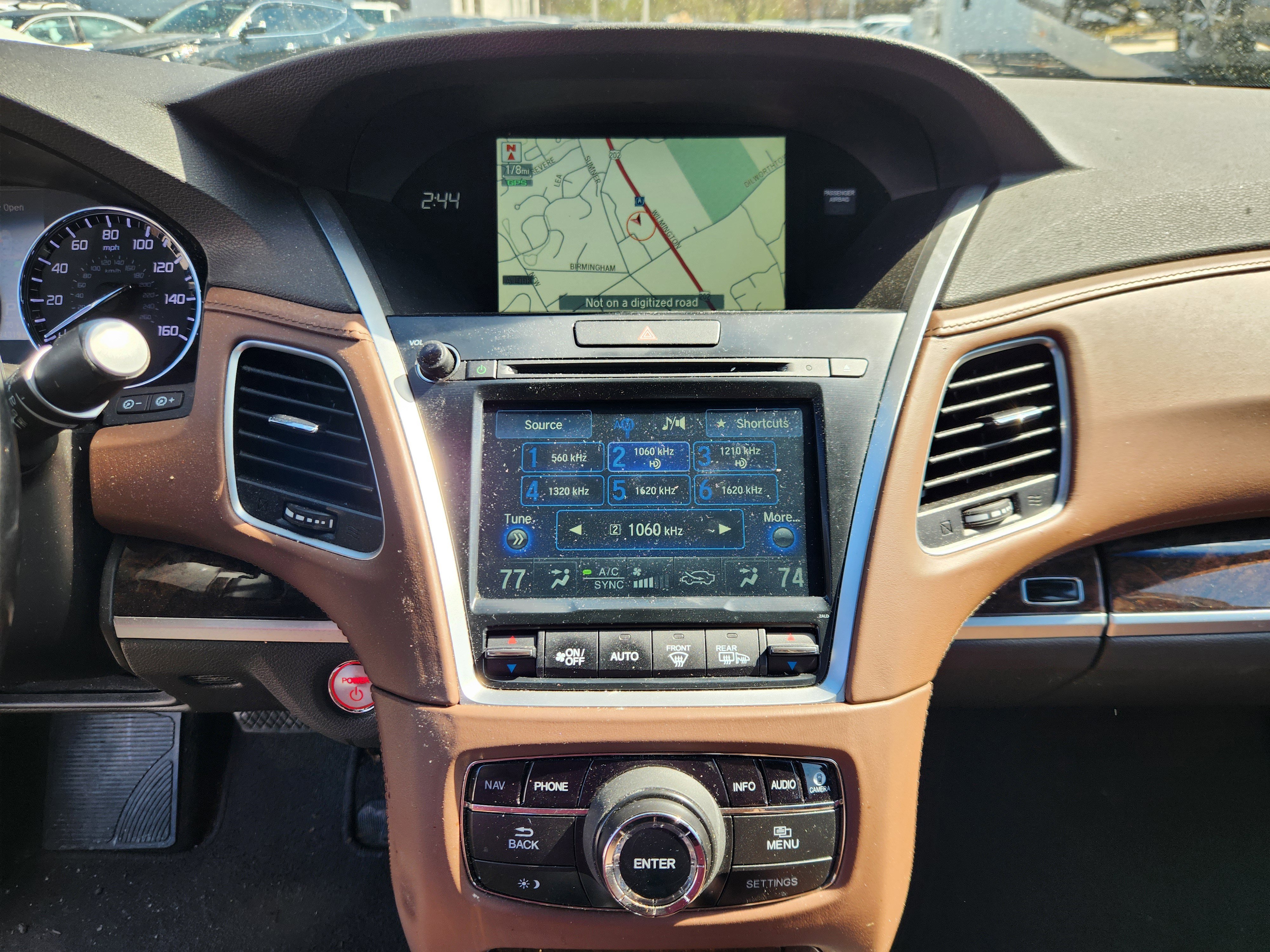 Used 2018 Acura RLX Sport Hybrid w/ Advance Pkg image 9