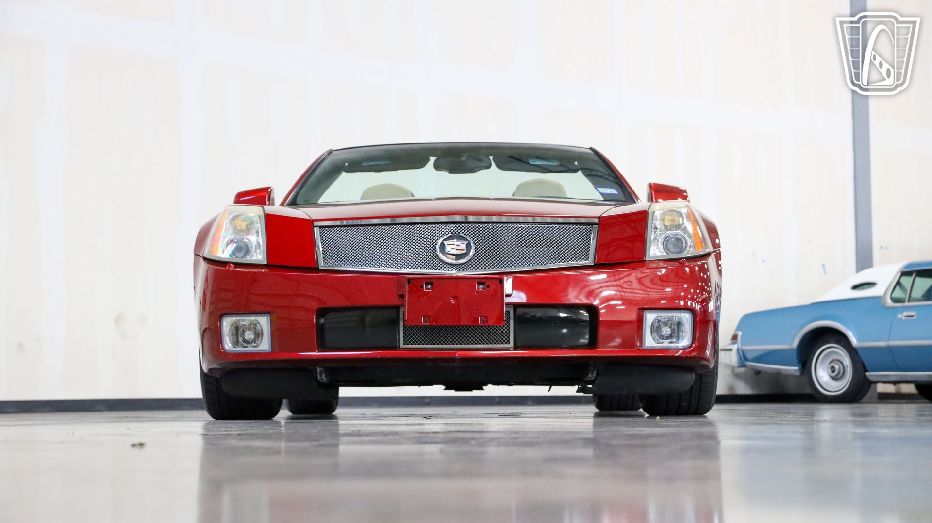 Used 2008 Cadillac XLR RWD image 31