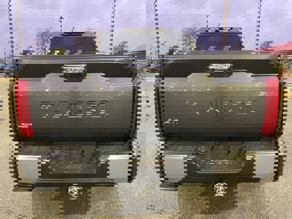 Used 2024 Toyota Tundra Limited w/ Power Package image 6