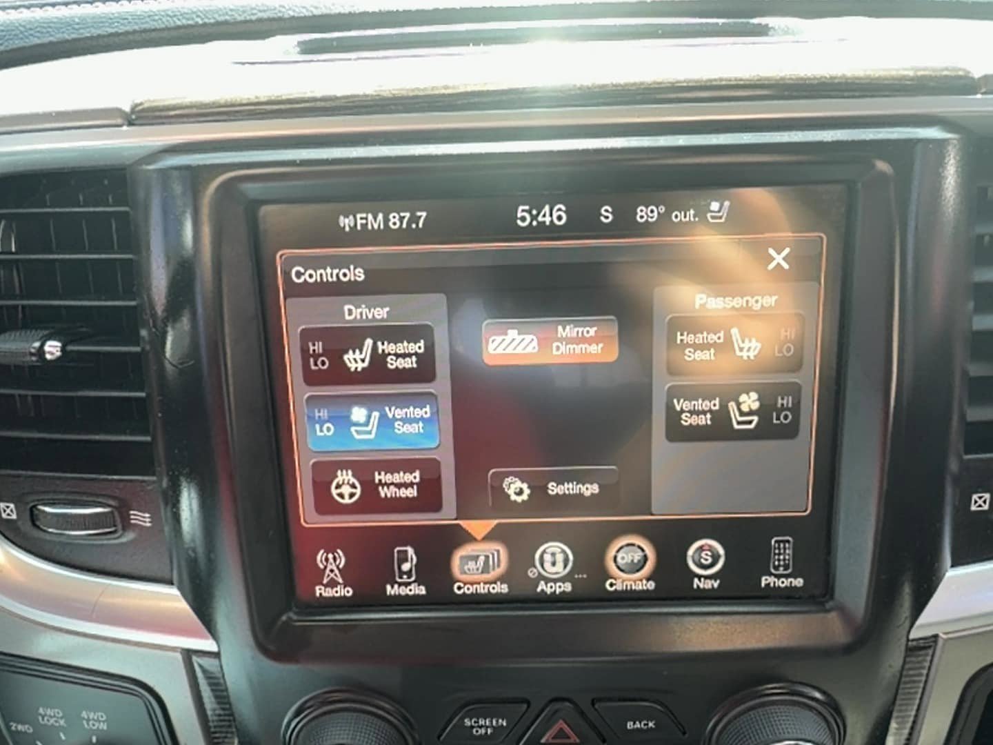 Used 2014 RAM 2500 Limited AWD/4WD image 18