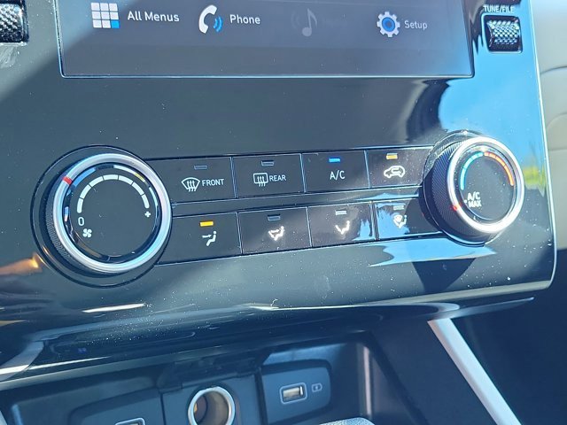 Used 2023 Hyundai Tucson SE image 30