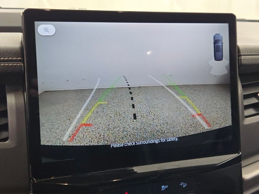 Used 2023 Ford Expedition Max XLT image 28