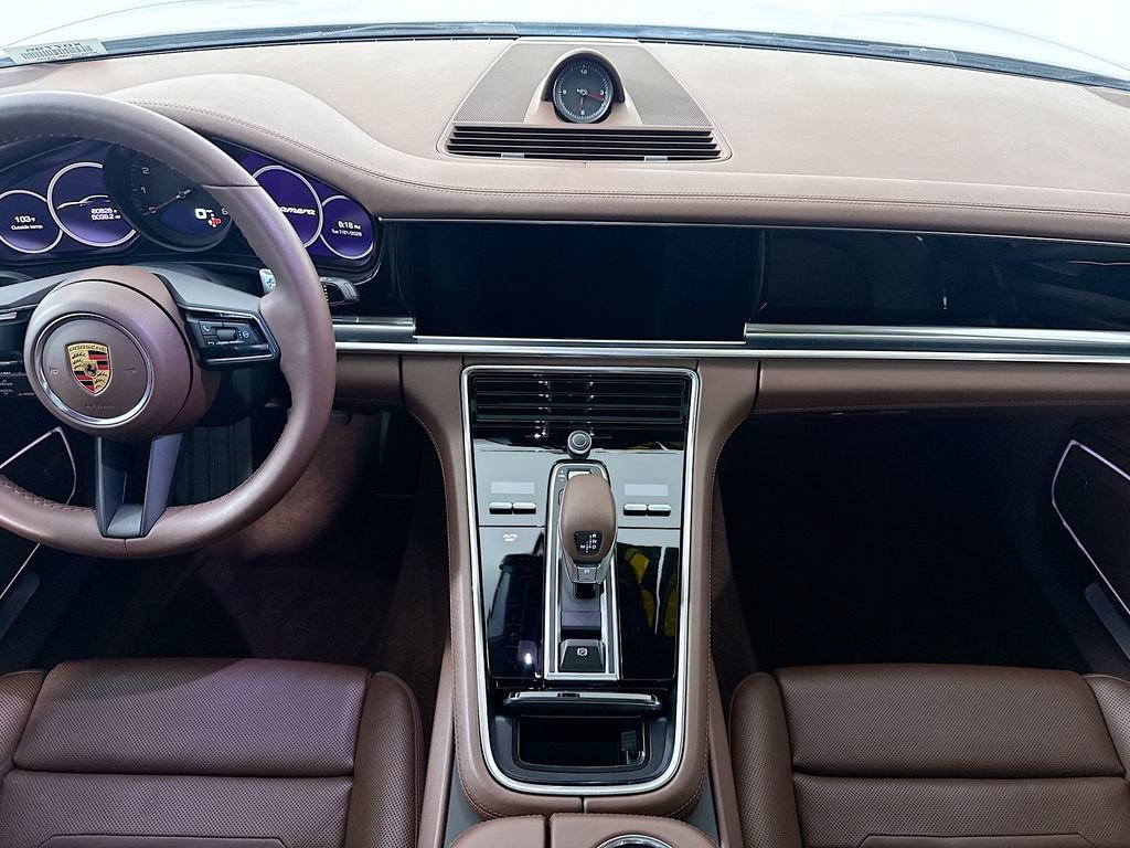 Used 2021 Porsche Panamera RWD image 14