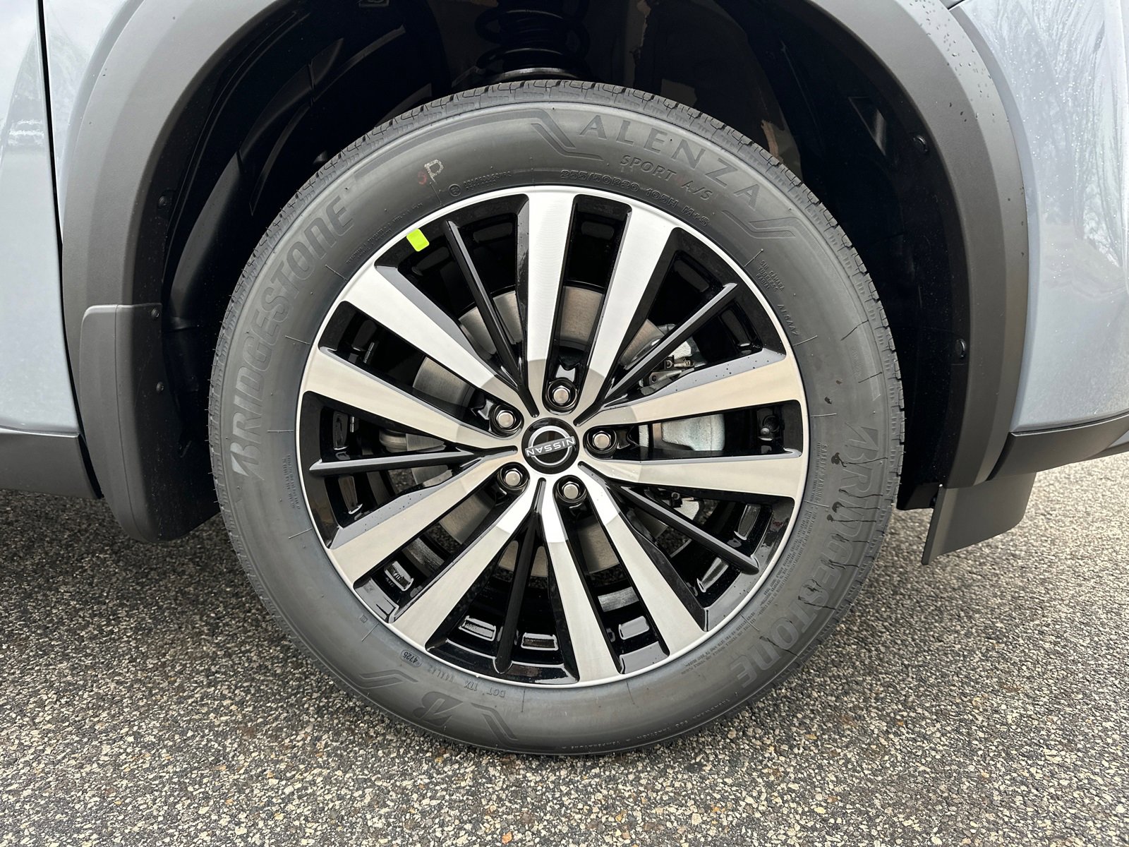 New 2025 Nissan Pathfinder Platinum image 12